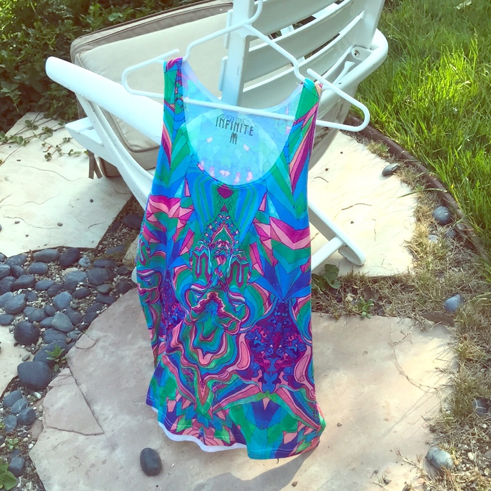 Men’s colorful graphic design tank